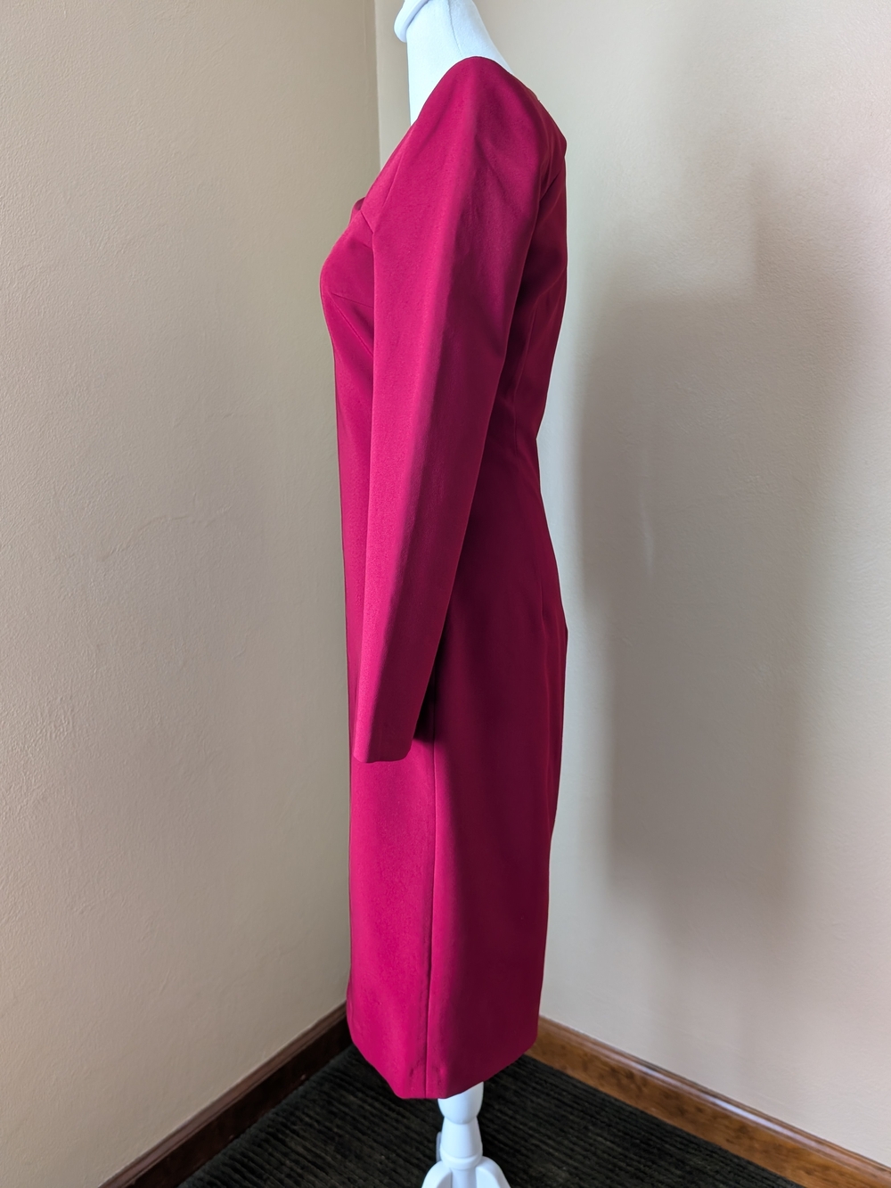 Alice + Olivia Scottie Cut Out Dress | Bordeaux | Size 6 | NWT - Picture 3 of 15